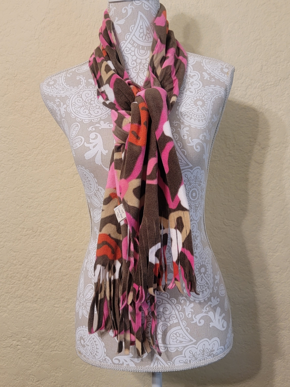 Old Navy Fleece Pink, Brown & Tan Heart Patterned Fringe Scarf - NEW
